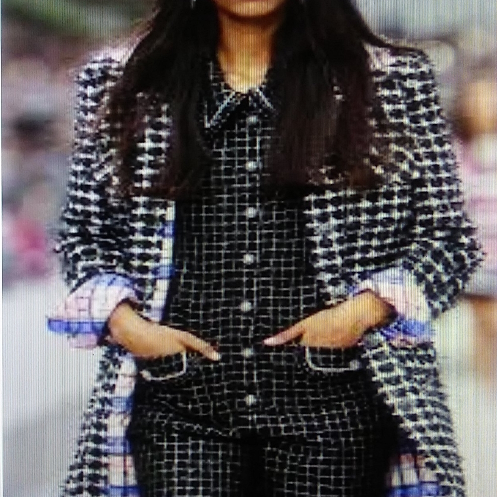 Tweed Indeed - Picture 7 of 8